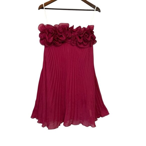 Commense Dresses & Skirts - Commense NWT Magenta Ruffle Strapless Dress